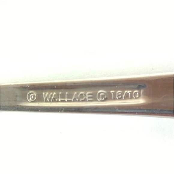 Wallace Hartford Pattern scalloped Spoon Sugar Shell Spoon 18/10 - Picture 5 of 11